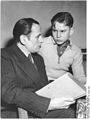 Bundesarchiv Bild 183-28648-0001, Lehrer im Gespräch.jpg