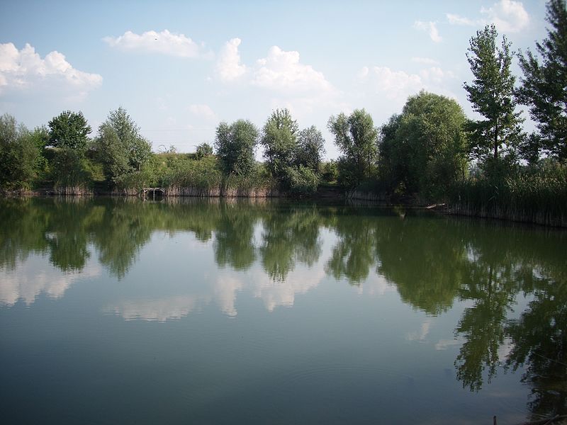 File:"2-es tó" Csobád - panoramio.jpg