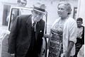 034 Ana Coll de Zepeda y el historiador Francisco Encina.jpg