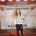 Ana Catarina com a taça do Campeonato 2016-2017.jpg