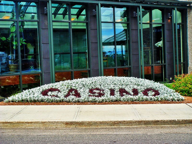 File:"CASINO" written with plants - panoramio.jpg