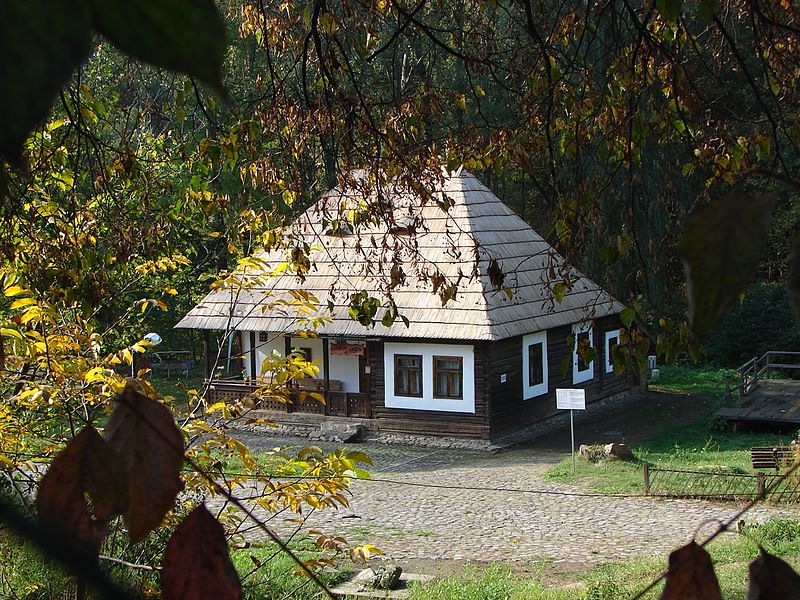File:"Casa Bunicii" - panoramio.jpg