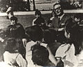 Allende con niños 1971.jpg